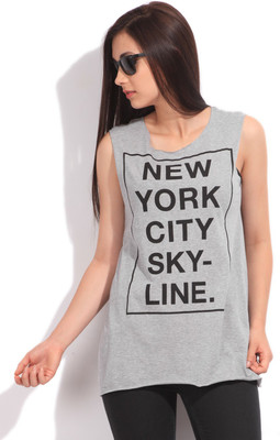 

United Colors of Benetton. Printed Women' Round Neck Grey T-Shirt, 501