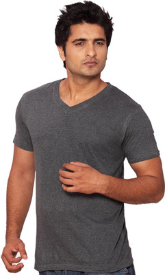 61% OFF on LUCfashion Solid Men's V-neck Grey T-Shirt 61% OFF on LUCfashion Solid Men's V-neck Grey T-Shirt