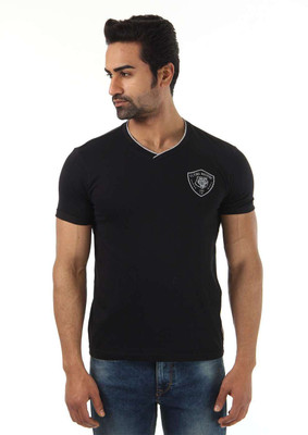 

Flying Machine Solid Men's V-neck Black T-Shirt, Jet black
