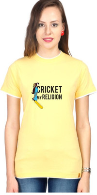

Campus Sutra Printed Women' Round Neck Yellow T-Shirt