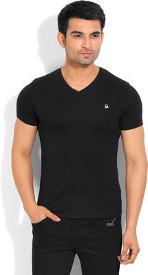 

United Colors of Benetton. Solid Men's V-neck Black T-Shirt, 100