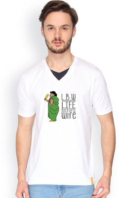 

Campus Sutra Solid Men V-neck White T-Shirt