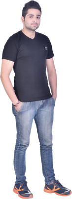 

Colors & Blends Solid Men's V-neck Black T-Shirt