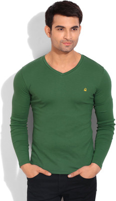

United Colors of Benetton. Solid Men's V-neck Green T-Shirt, 169
