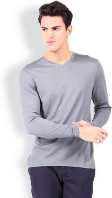 

Blackberrys Solid Men's V-neck Grey T-Shirt