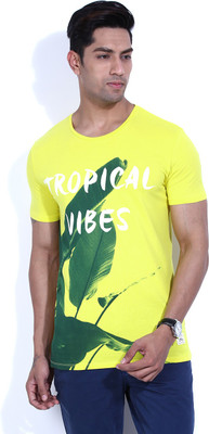 

United Colors of Benetton. Printed Men's Round Neck Yellow T-Shirt, 901