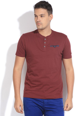 

Wrangler Solid Men's Henley Maroon T-Shirt