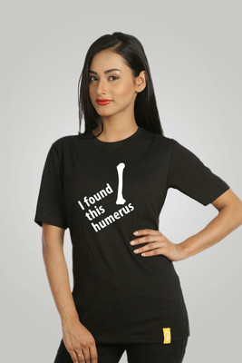 

Campus Sutra Printed Women' Round Neck Black T-Shirt