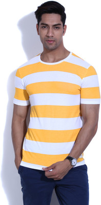 

United Colors of Benetton. Striped Men's Round Neck White, Yellow T-Shirt, M03