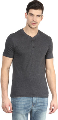

Yellow Submarine Solid Men's Round Neck Black T-Shirt