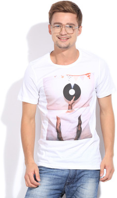 

United Colors of Benetton. Printed Men's Round Neck White T-Shirt, 901
