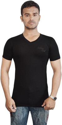 

Al-Harsha Trend Solid Men's V-neck Black T-Shirt