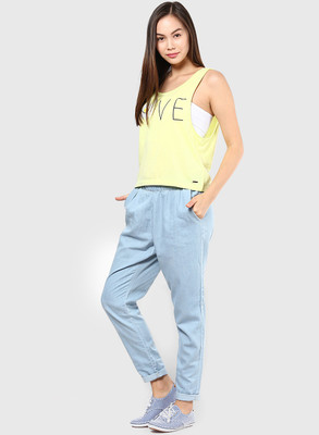 

Vero Moda Solid Women' Round Neck Yellow T-Shirt, Sunny lime