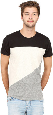 

Campus Sutra Solid Men Round Neck Black T-Shirt