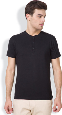 

Highlander Solid Men's Round Neck Black T-Shirt