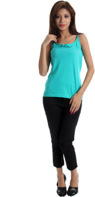 

Wrangler Solid Women' Round Neck Blue T-Shirt, Ceramic