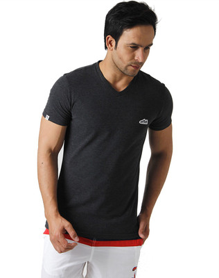

Puma Solid Men' V-neck Black T-Shirt, Black heather