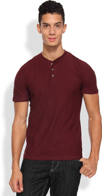 

Arise Self Design Men' Henley Maroon T-Shirt, Wine