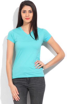 

Style Quotient By Noi Solid Women' V-neck Blue T-Shirt