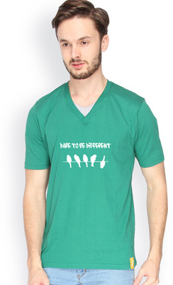 Campus Sutra Solid Men V-neck Dark Green T-Shirt, Bottle green