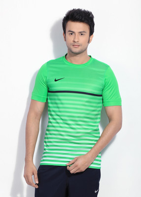 

Nike Striped Men' Round Neck Green T-Shirt