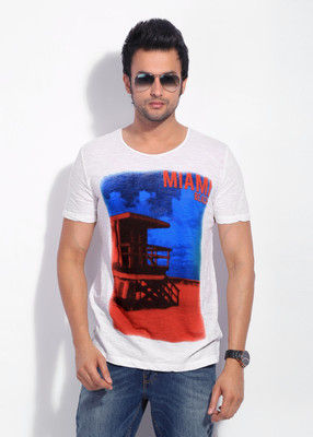 

United Colors of Benetton. Printed Men's Round Neck White T-Shirt, 74