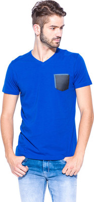 

Mufti Solid Men's V-neck Blue T-Shirt, Royal