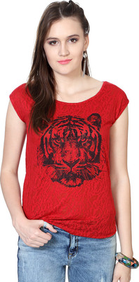 

SF Jeans by Pantaloons Graphic Print Women's Round Neck Red T-Shirt