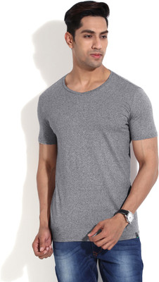 

United Colors of Benetton. Solid Men's V-neck Grey T-Shirt, 902