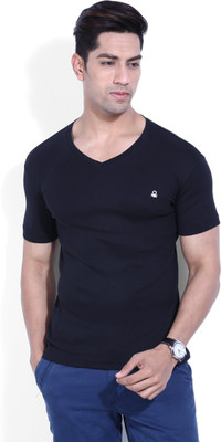 

United Colors of Benetton. Solid Men's V-neck Black T-Shirt, 100