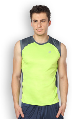 

DIFFERENCE OF OPINION Solid Men's Round Neck Green T-Shirt