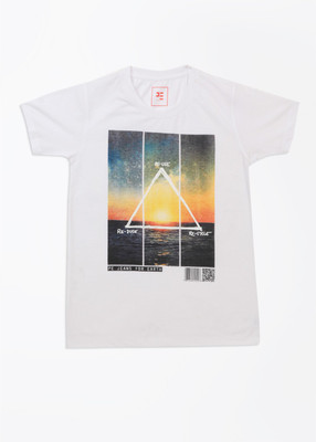 

Peter England Printed Men' Round Neck White T-Shirt