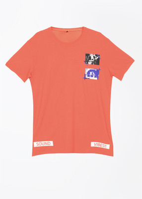 

United Colors of Benetton. Solid Men's Round Neck Red T-Shirt, M22