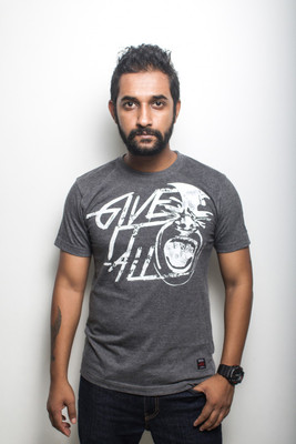 

Radical Clothing Graphic Print Men' Round Neck Grey, White T-Shirt, Charcoal melange