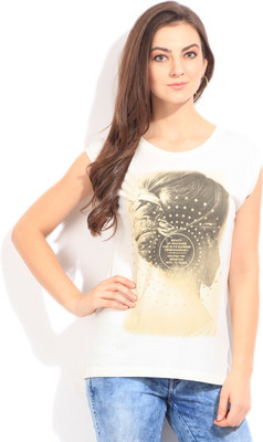 

United Colors of Benetton. Printed Women's Round Neck White T-Shirt, 74