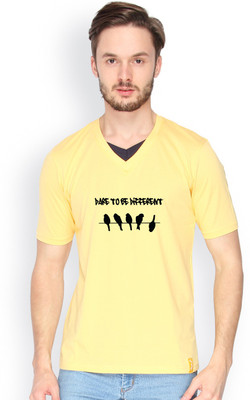 

Campus Sutra Solid Men V-neck Yellow T-Shirt