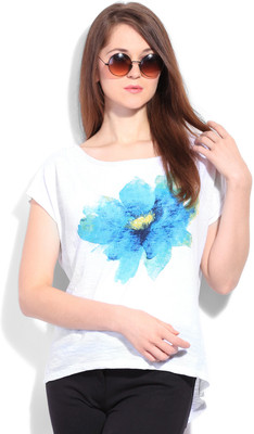 

United Colors of Benetton. Floral Print Women's Round Neck White T-Shirt, 101