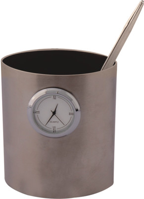 

YNA Analog Silver Clock