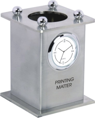 

YNA Analog Silver Clock