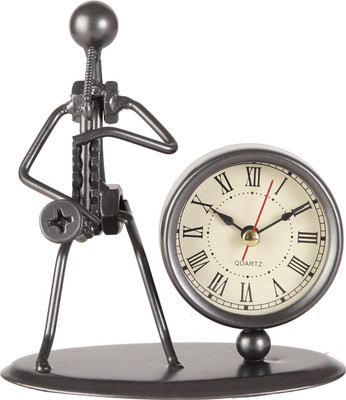 

Justin Analog Black Clock