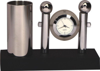 

YNA Analog Silver Clock