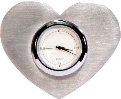 

YNA Analog Silver Clock