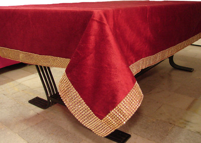 

@home Solid 4 Seater Table Cover(Maroon, Velvet)