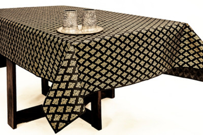 

Cannigo Printed 6 Seater Table Cover(Black, PVC)