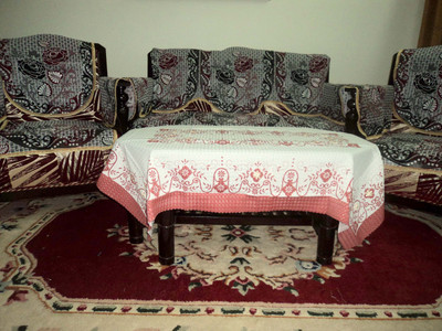 

Amita Home Furnishing Floral 6 Seater Table Cover(White, Polyester)