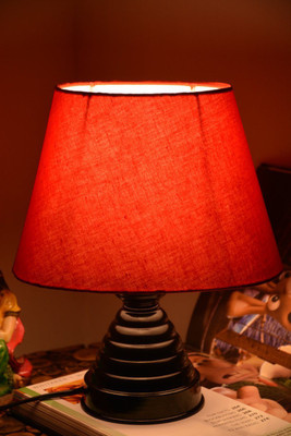 

Yashasvi Oval Orangatic Table Lamp Table Lamp(30 cm, Orange)