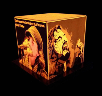 

Apeksha Arts Eddie Vedder Table Lamp(20.32 cm, Multicolor)