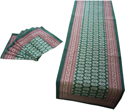 

Craftuno Green Table Linen Set