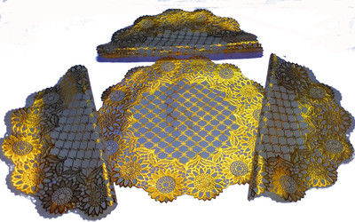 

Jay Jay Round Pack of 4 Table Placemat(Gold, PVC)