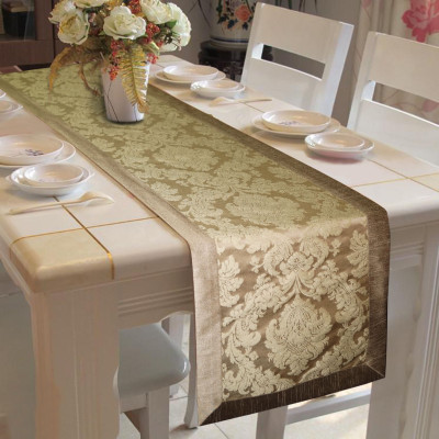 

Lushomes Gold 180 cm Table Runner(Polyester)